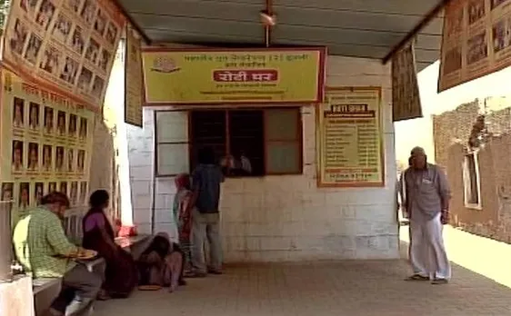 कर्नाटक के 'रोटी घर' नाम के कैंटिन में मिलता है एक रुपये में खाना