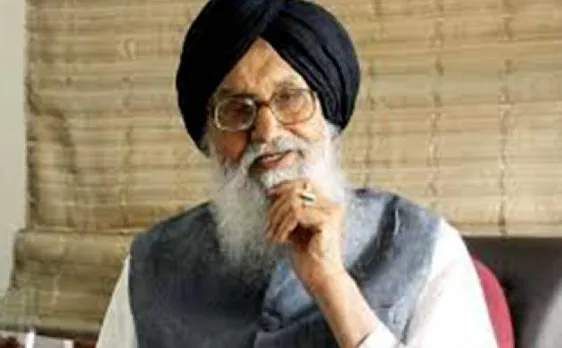 प्रकाश सिंह बादल ने कहा, अरविंद केजरीवाल बाहर के हैं, पंजाब की जनता कभी स्वीकार नहीं करेगी उन्हें