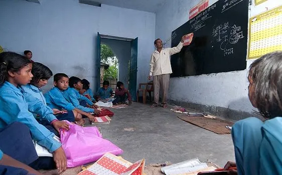 बिहार में अब बच्चों की क्लास लगाएंगे सरकारी अफसर, पटना के डीएम ने दिया आदेश
