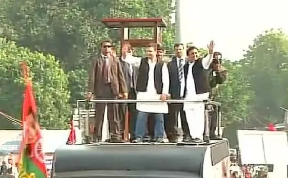 Live: राहुल-अखिलेश का रोड शो शुरू, प्रेस कांफ्रेंस में बोले कांग्रेस उपाध्यक्ष, गठबंधन गंगा-यमुना के मिलन की तरह