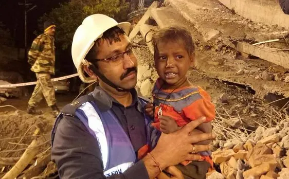 PHOTOS: कानपुर में समाजवादी पार्टी नेता की 6 मंजिला इमारत ढही, 7 की मौत, 30 अब भी फंसे
