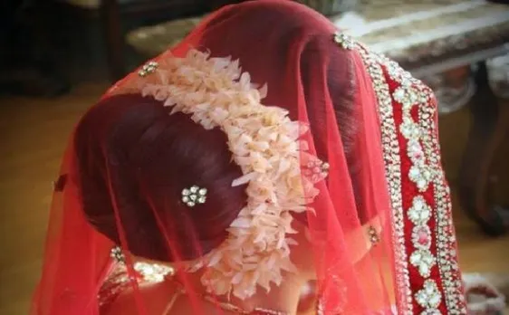 महाराष्ट्र: 12वीं की किताब में लड़की की 'बदसूरती' को बताया दहेज की वजह!