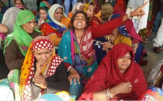 मध्यप्रदेश के हरदा में छेड़छाड़ से परेशान छात्रा ने की आत्महत्या, सांप्रदायिक तनाव को देखते हुए लागू किया धारा 144