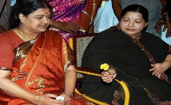 शशिकला की जयललिता से 'दोस्ती', पढ़ें पहली बार दोनों की कब हुई थी मुलाकात