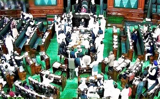 दिल्ली पहुंचा AIADMK का झगड़ा, लोकसभा में तमिलनाडु की स्थिति को लेकर हंगामा