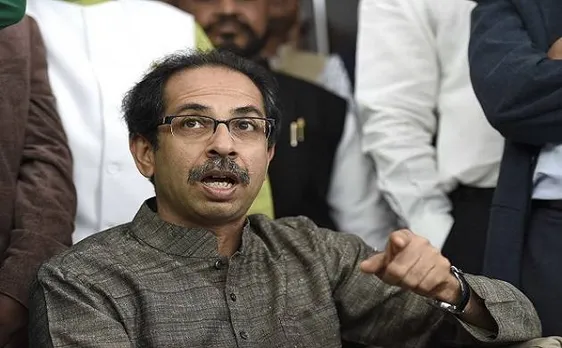 रेनकोट बयान विवाद में कूदी शिवसेना, उद्धव ठाकरे ने कहा मोदी ने बिना पानी के ही देश को नहला दिया है