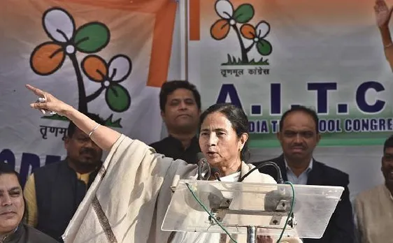 प.बंगाल: ममता सरकार नोटबंदी से प्रभावित 50 हजार लोगों को देगी 50-50 हजार रुपये