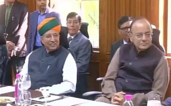 बजट के बाद वित्त मंत्री की सेबी, आरबीआई के अधिकारियों के साथ बैठक, चुनावी चंदे के लिए इलेक्ट्रोल बॉन्ड लाने की रुपरेखा पर बात