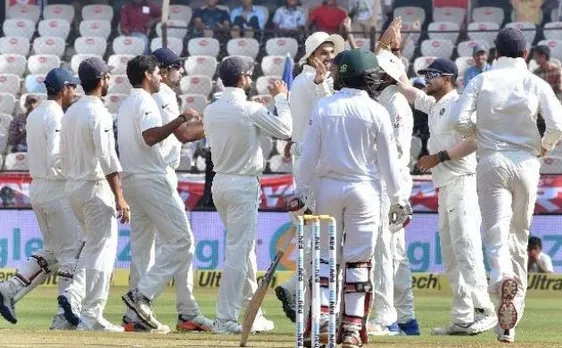 हैदराबाद टेस्ट: भारत के खिलाफ बांग्लादेश को मुश्फिकुर और मेहदी ने संभाला, नहीं टला है फॉलोऑन का खतरा