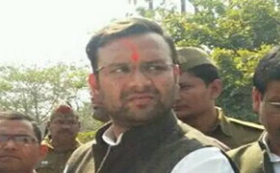 यूपी विधानसभा चुनाव: परोल पर छूटे अमनमणि, दाखिल किया नामांकन