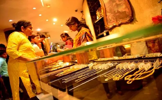 कैश में खरीदेंगे गहने तो लगेगा 1 प्रतिशत अतिरिक्त टैक्स, पढ़ें नया नियम