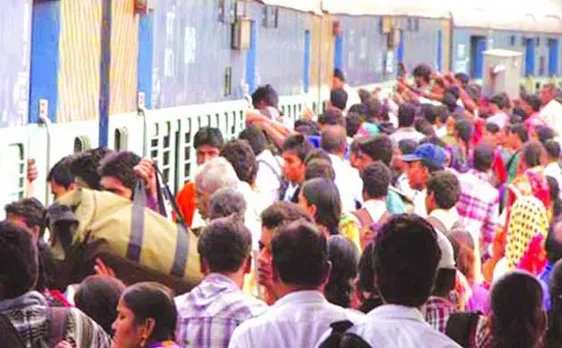होली पर नहीं मिला ट्रेन का टिकट? रेलवे चलाएगा 2 स्पेशल ट्रेन