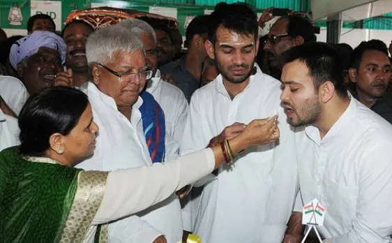 बिहार: राबड़ी बोलीं,...तेजस्वी CM बनेंगे, जेडीयू ने कहा- वैकेंसी नहीं