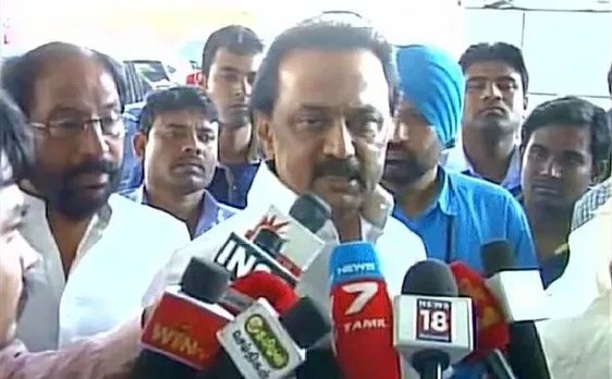 तमिलनाडु में जारी सियासी हलचल के बीच सोनिया गांधी से मिले स्टालिन