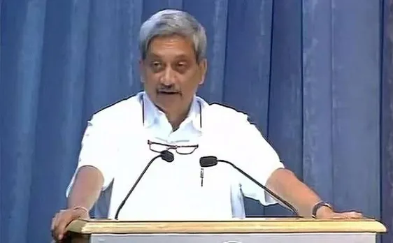 अफगानिस्तान में हो रहा है रासानियक हथियारों का इस्तेमाल?, पर्रिकर ने कहा, भारत किसी भी खतरे से निपटने के लिए तैयार