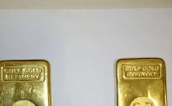 मुंबई हवाई अड्डे के शौचालय में मिला 2 किलो सोना, एक गिरफ्तार