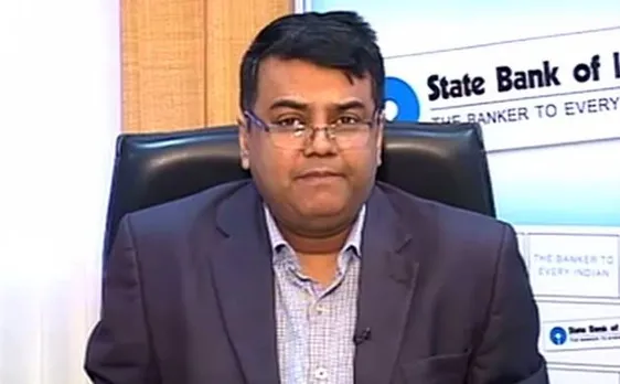 सात महीनों में देश में बेरोजगारी में करीब 50 फीसदी की गिरावट: रिपोर्ट