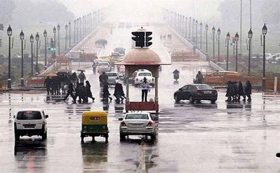 होली से पहले बदला मौसम का मिजाज, दिल्ली-NCR में हुई बारिश