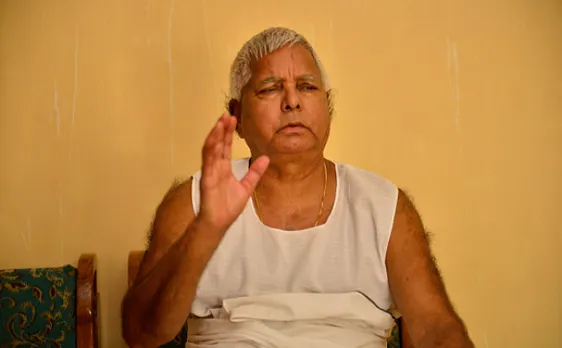 लालू बोले बिहार की तरह धराशायी होगा एग्जिट पोल, यूपी में बनेगी सपा-कांग्रेस की सरकार