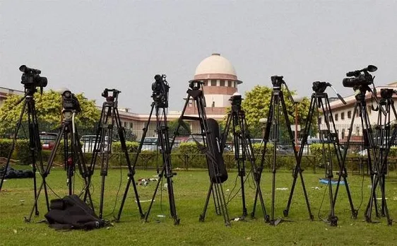 अगस्ता वेस्टलैंड मामले में मीडिया की भूमिका की जांच कराए जाने याचिका खारिज, सुप्रीम कोर्ट ने नहीं दी जांच की इजाजत
