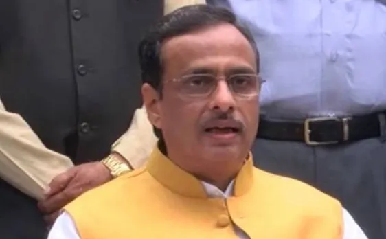 लखनऊ के मेयर दिनेश शर्मा यूपी में सीएम पद के दावेदार की रेस में सबसे आगे
