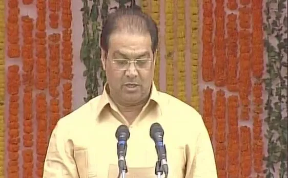यूपी: अल्पसंख्यक मंत्री मोहसिन रज़ा बोलें, हज यात्रा के लिए मिल रही सब्सिडी छोड़ें अमीर मुस्लिम