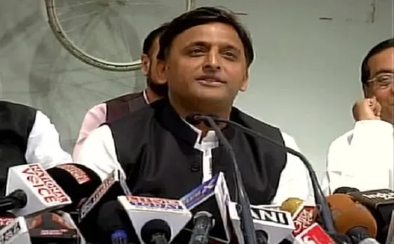 योगी आदित्यनाथ के शुद्धिकरण पर बोले अखिलेश, 'सत्ता में लौटा तो सीएम हाउस को गंगाजल से धुलवाऊंगा'