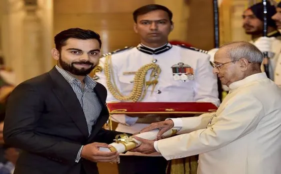 विराट कोहली, दीपा मलिक और श्रीजेश को दिए गए पद्मश्री अवॉर्ड, साक्षी मलिक और दीपा कर्माकर भी हुईं सम्मानित