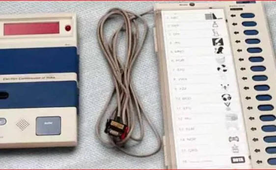 EVM में कथित गड़बड़ी मामला: भिंड के डीएम, एसपी को हटाया