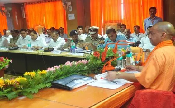 सीएम योगी के सामने अधिकारियो की कल होगी पहली परीक्षा, संकल्प पत्र पर देंगे प्रजेन्टेशन