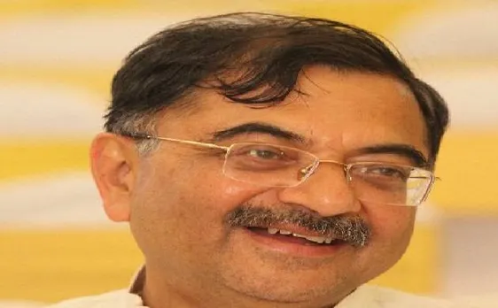 दक्षिण भारतीयों पर नस्लीय टिप्पणी कर फंसे बीजेपी नेता तरुण विजय, मांगी माफी