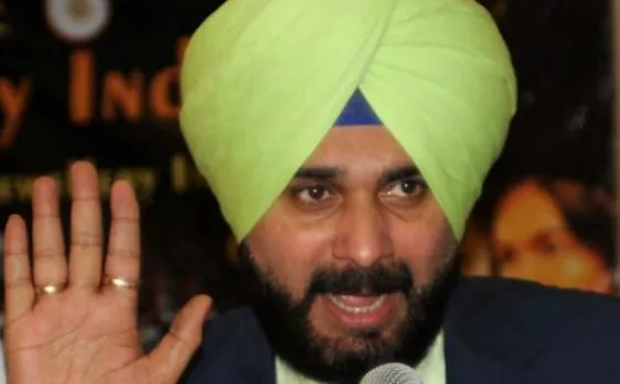 दिल्ली में कांग्रेस के प्रचार के लिए उतरे सिद्धू, राजौरी गार्डन में किया पार्टी का प्रचार