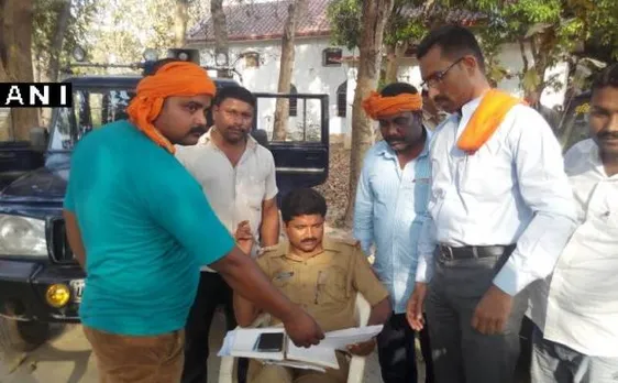 योगी आदित्यनाथ के हिंदू युवा वाहिनी पर चर्च में हंगामा करने का आरोप, धर्मांतरण का आरोप लगाकर प्रार्थना रुकवाई