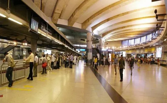 दिल्ली के राजीव चौक मेट्रो स्टेशन पर चला पोर्न वीडियो, DMRC ने दिए जांच के आदेश