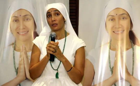 Video: मॉडल से नन बनी सोफिया हयात ने लगाया मक्का में यौन शोषण होने का आरोप