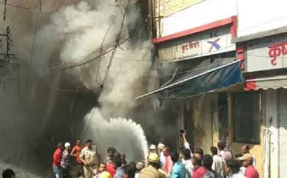 इंदौर के एक पटाखा दुकान में लगी भीषण आग, 7 लोगों की जलकर हुई मौत