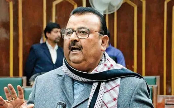 जम्मू कश्मीर के बीजेपी मंत्री का विवादित बयान, कहा लातों के भूत बातों से नहीं मानते, पत्थरबाजों को गोली मार देनी चाहिए
