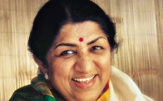 'सचिन-ए बिलियन ड्रीम्स' के लिए लता मंगेशकर ने दी सचिन तेंदुलकर को शुभकामनाएं