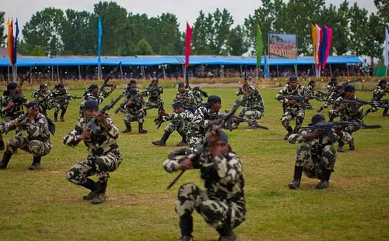नक्सलियों की कमर तोड़ने के लिए सुरक्षा बलों का ये है प्लान, कई कमांडर्स सरकार के हिट लिस्ट में