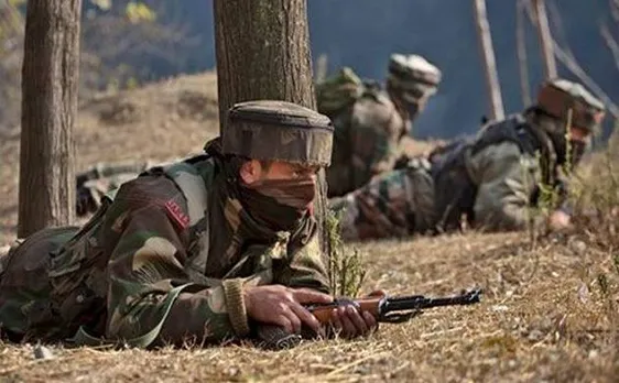 अनंतनाग में जेएंडके बैंक पर आतंकी हमला, सीआरपीएफ जवान घायल