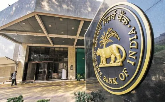 रिज़र्व बैंक ने कहा, गंदे या फटे हुए नोट लेने से मना नहीं कर सकते बैंंक