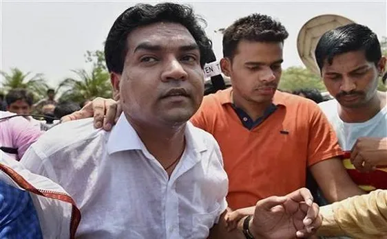 AAP संकट: केजरीवाल और जैन के खिलाफ कपिल मिश्रा जाएंगे ACB, अन्ना बोले- सपना टूट गया