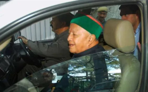 आय से अधिक संपत्ति मामला: कोर्ट ने हिमाचल प्रदेश के CM वीरभद्र और अन्य के खिलाफ जारी किया समन