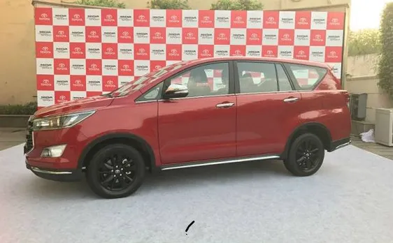 टोयटा इनोवा टूरिंग की ये खासियत नहीं जानते होंगे आप, 22 लाख है कीमत
