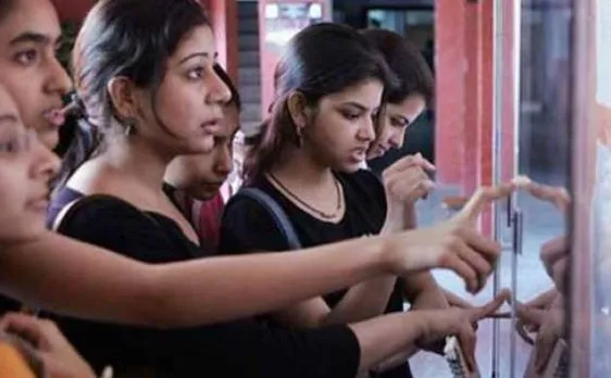 MPBSE 10th results 2017:मध्य प्रदेश बोर्ड ने 10वीं और 12वीं का रिजल्ट् घोषित किया, छात्र इन वेबसाइट पर देखें अपना रिजल्ट