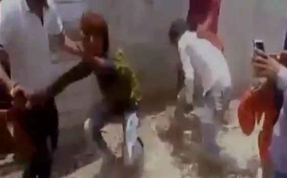 मध्य प्रदेश के उज्जैन में कथित गो रक्षा के नाम पर एक शख्स बेरहमी से पीटा, चार लोग गिरफ्तार