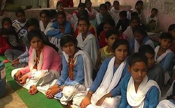 रेवाड़ी: छात्राओं की मांग के आगे झुकी हरियाणा की खट्टर सरकार, स्कूल होगा अपग्रेड