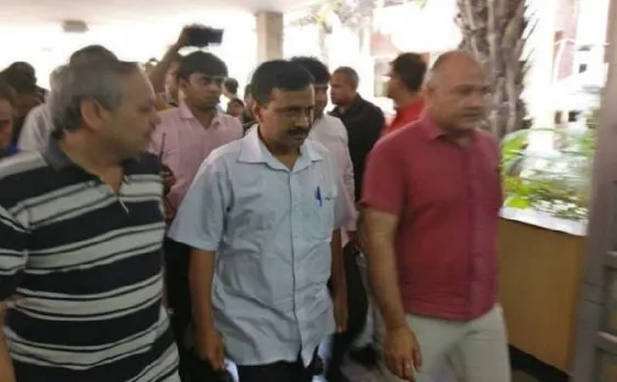 AAP में कलह के बीच केजरीवाल ने विधायकों को कराया डिनर
