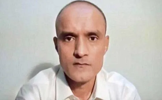 इंटरनेशनल कोर्ट ने कुलभूषण जाधव की फांसी पर लगाई रोक, पाकिस्तान को देना होगा काउंसलर एक्सेस