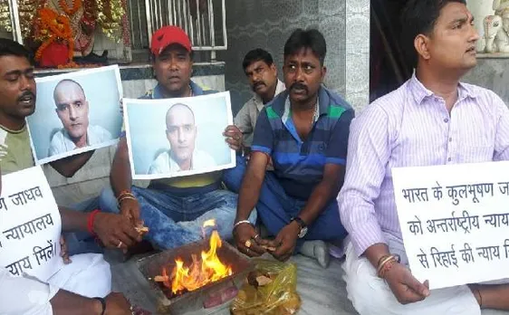 कुलभूषण जाधव: इंटरनेशनल कोर्ट आज सुनाएगा फैसला, फांसी मिलेगी या जीवनदान